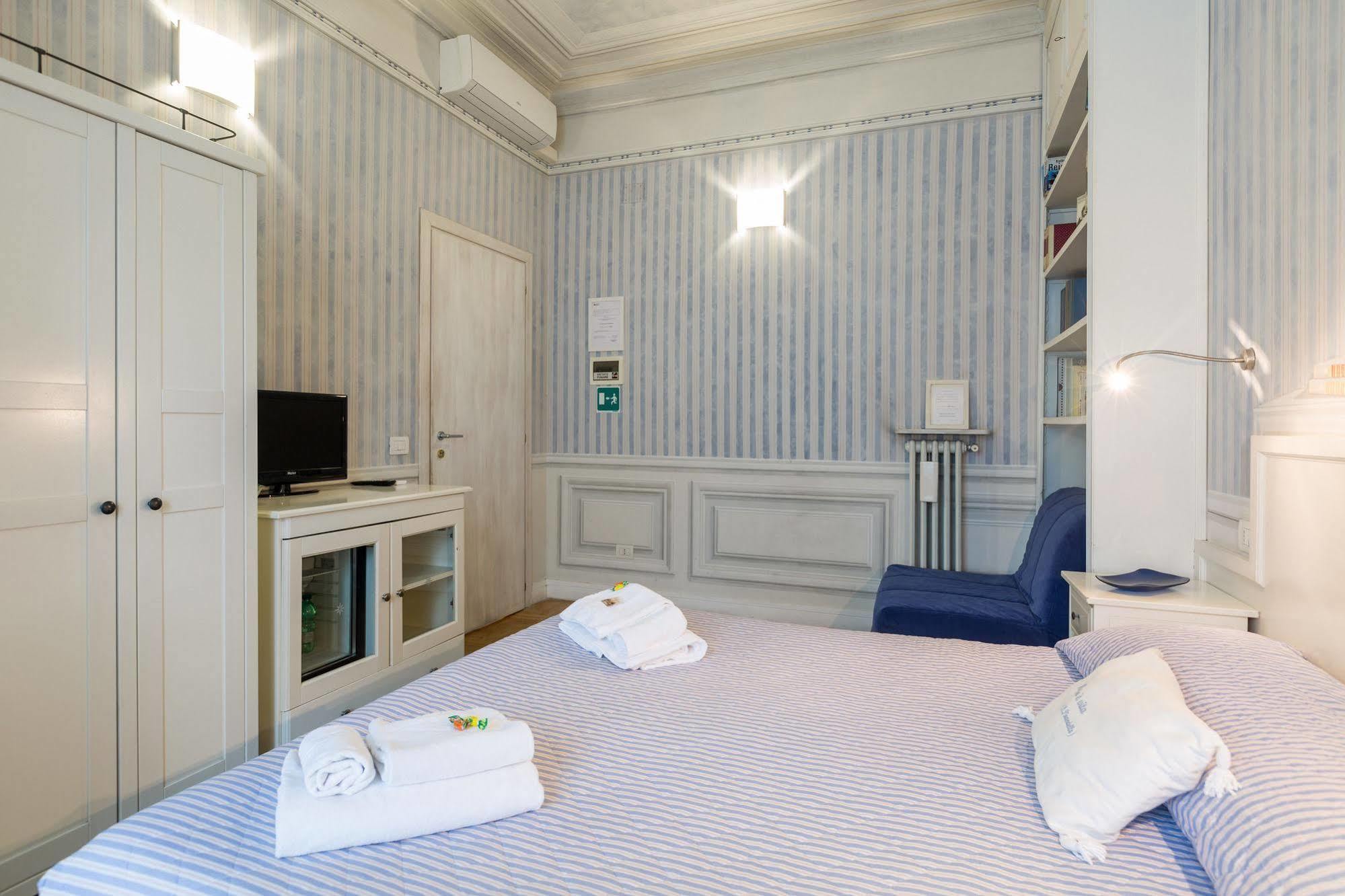Suites Piazza Del Popolo Рим Екстер'єр фото
